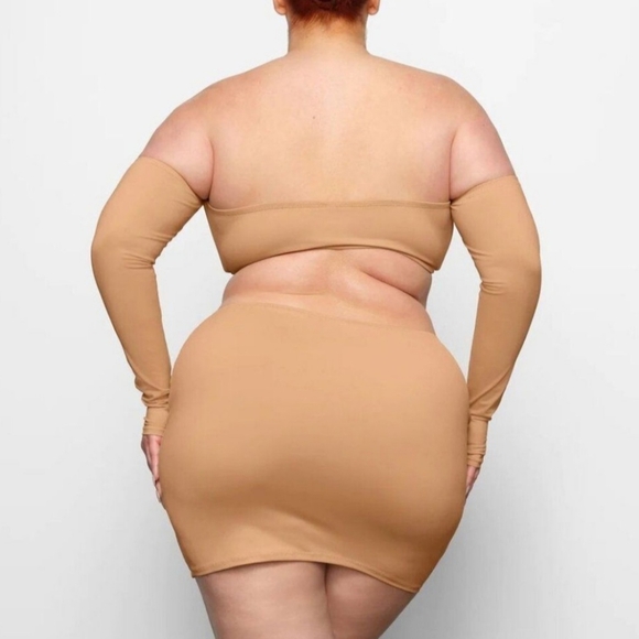 NWT SKIMS RECYCLED SWIM LONG SLEEVE BIKINI TOP, 2X, OCHRE - Picture 4 of 5